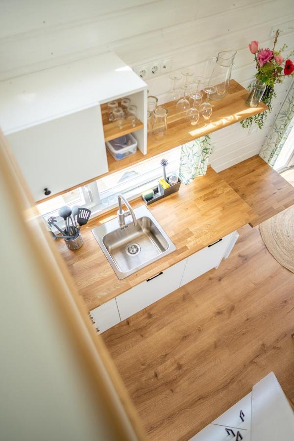 Green Tiny House With Shared Pool Zeewolde Exterior foto